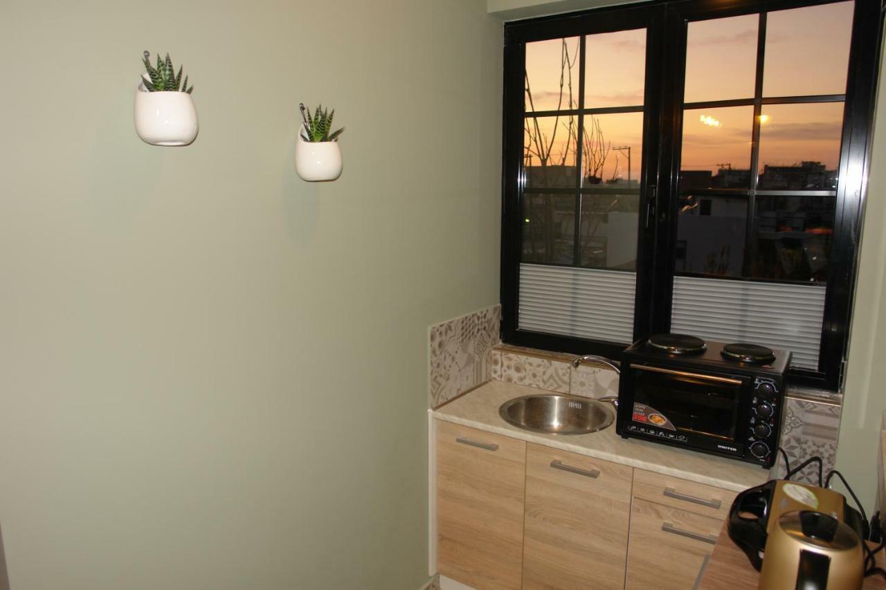 "Green Apartment" Close To Port & Center - Parking Patras Bagian luar foto